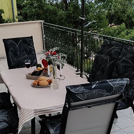Ferienwohnung App Martina Dramalj Exterior foto