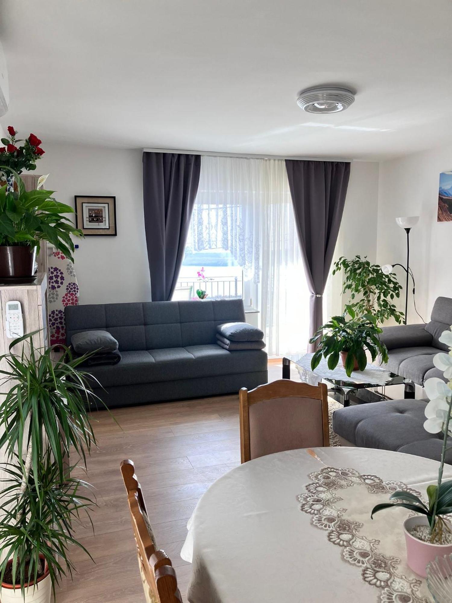 Ferienwohnung App Martina Dramalj Exterior foto